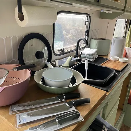 Cosy Kerry Caravan To Rest & Restore Along The Waway *